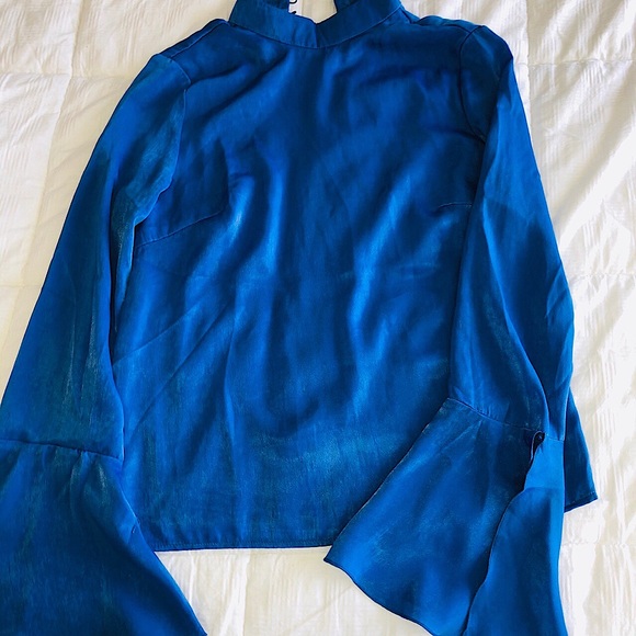 💙💙 Andrea Hedenstedt x NA-KD 
Royal Blue Blouse - Picture 2 of 4